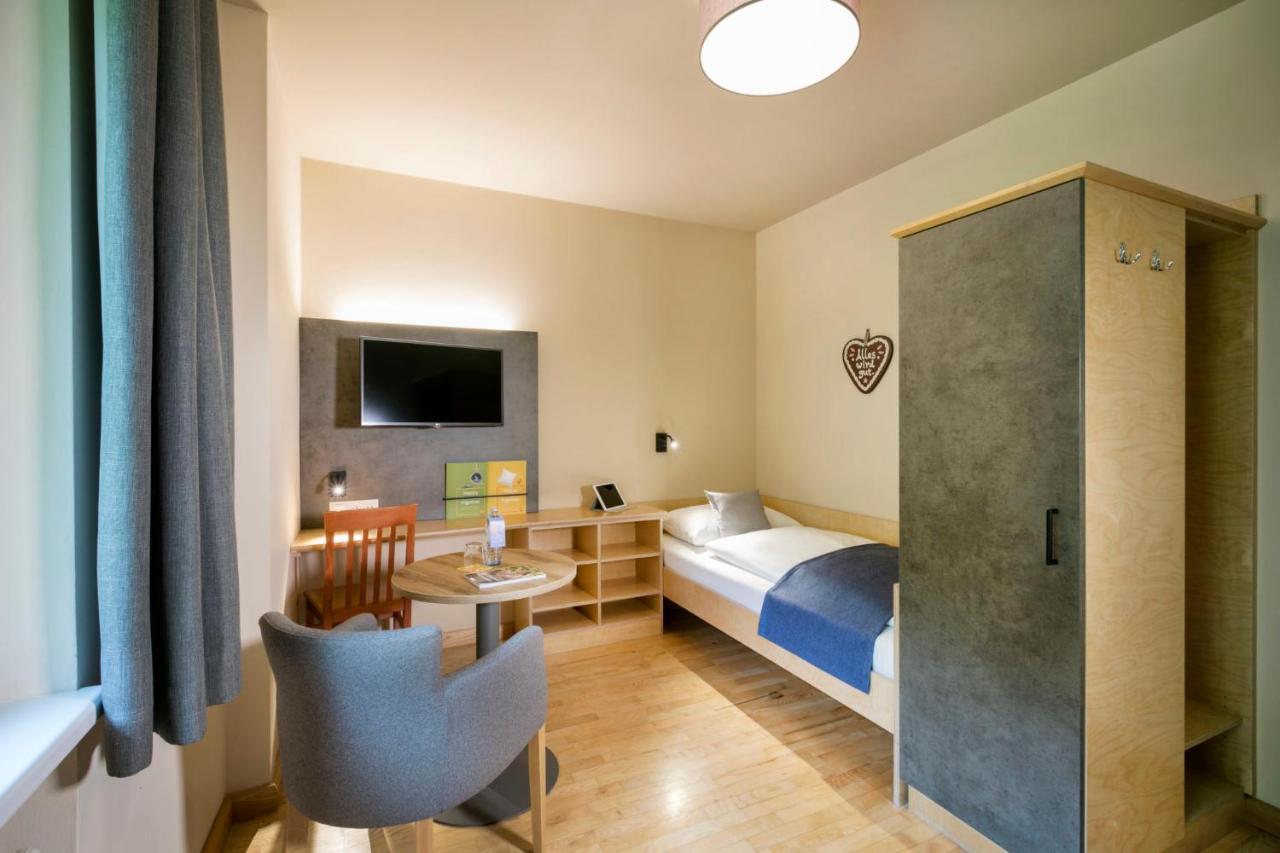 Jufa Hotel 3*