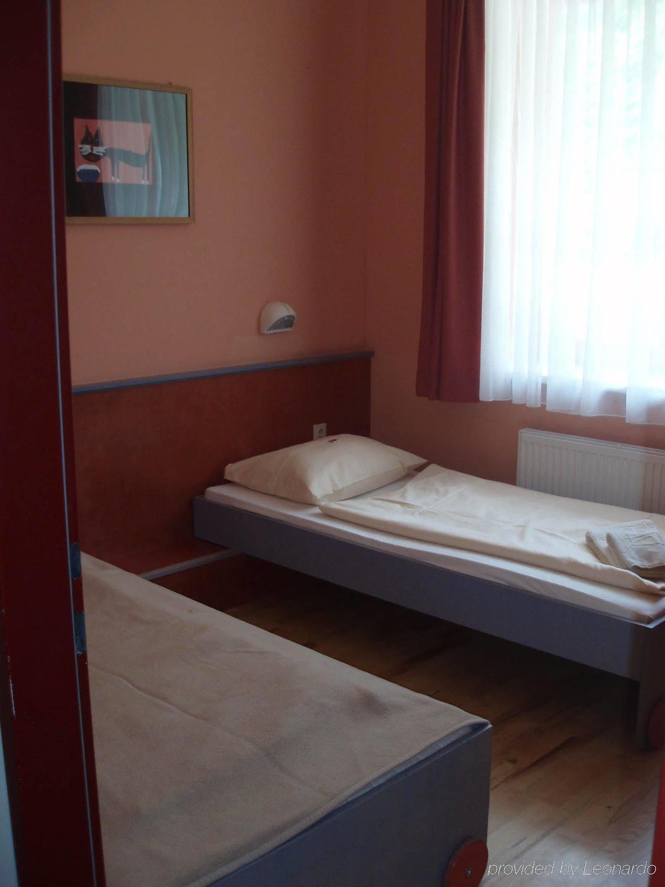 Jufa Hotel 3*